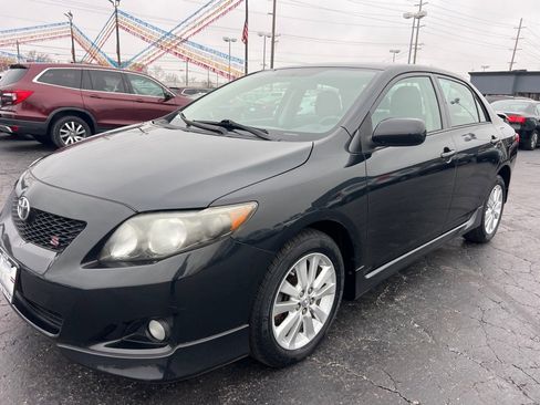 Used 2010 Toyota Corolla image 3
