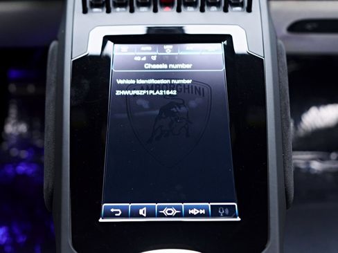 Used 2023 Lamborghini Huracan EVO image 75