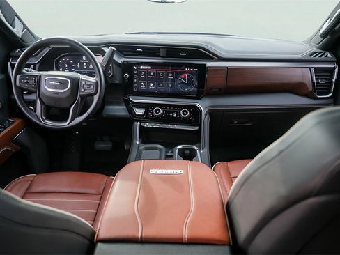 Used 2024 GMC Sierra 3500 Denali Ultimate image 22