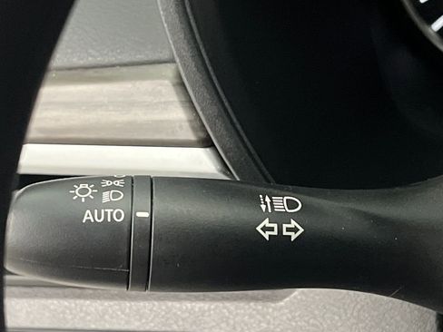 Used 2025 Nissan Altima 2.5 SV image 39