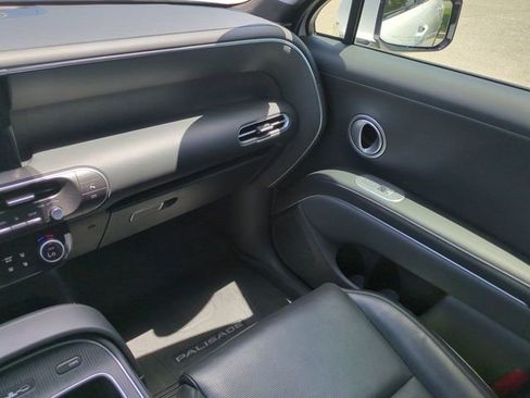 Used 2026 Hyundai Palisade Calligraphy FWD image 17