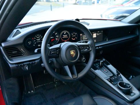 Used 2021 Porsche 911 Targa 4S image 16