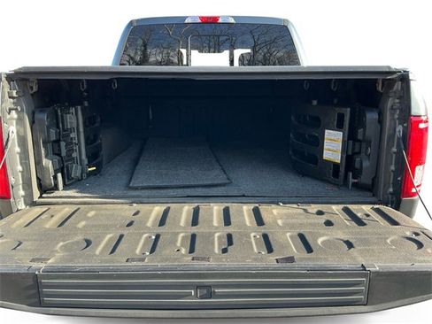 Used 2017 Ford F150 XLT w/ Equipment Group 302A Luxury image 19