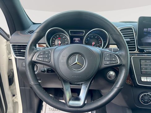Used 2018 Mercedes-Benz GLS 450 4MATIC image 11