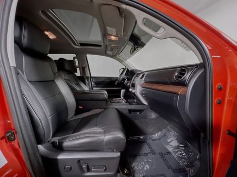 Used 2018 Toyota Tundra Limited w/ Limited Premium Package image 31