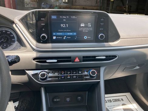 Used 2023 Hyundai Sonata SE FWD image 20
