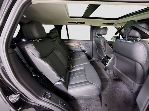 New 2026 Land Rover Range Rover Long Wheelbase SE AWD/4WD image 22
