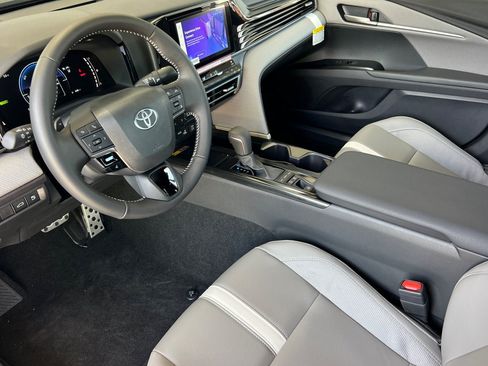 New 2026 Toyota Camry SE FWD image 11