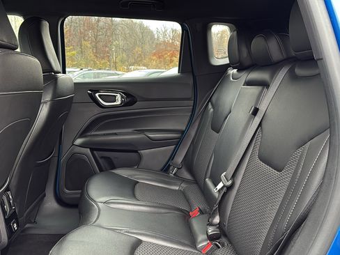 Used 2022 Jeep Compass Altitude image 24