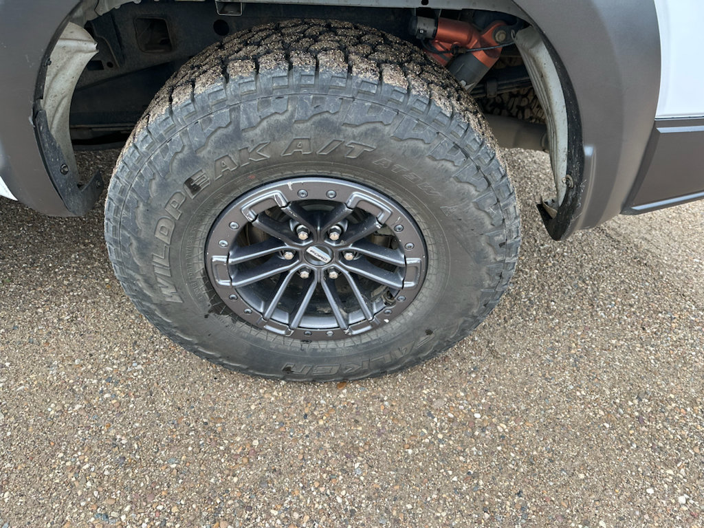 Used 2020 Ford F150 Raptor w/ Equipment Group 802A Luxury AWD/4WD image 33