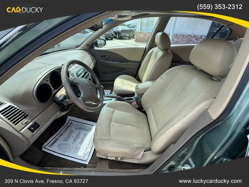 Used 2003 Nissan Altima 3.5 SE FWD image 9