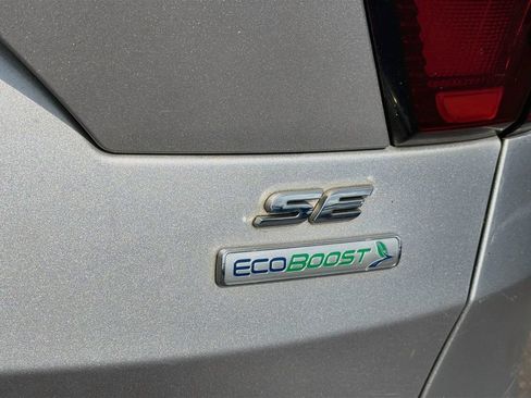 Used 2019 Ford Escape SE FWD image 33