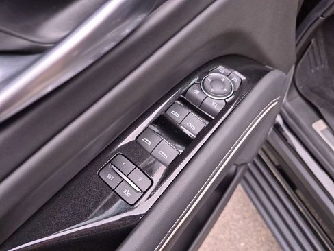 Used 2023 Cadillac Escalade V w/ Heavy-Duty Trailer Package image 20