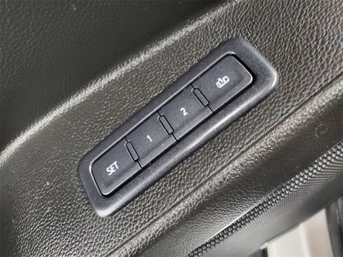 Used 2019 Chevrolet Suburban LT w/ Max Trailering Package image 10