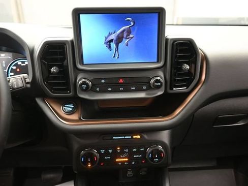 Used 2024 Ford Bronco Sport Outer Banks w/ Tech Package AWD/4WD image 10