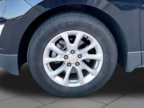 Used 2021 Chevrolet Equinox LT FWD image 11