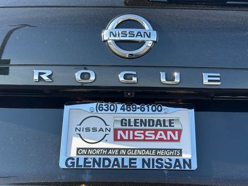 Used 2021 Nissan Rogue SV AWD/4WD image 12