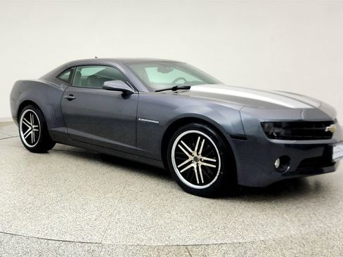 Used 2011 Chevrolet Camaro LT w/ RS Package RWD image 3