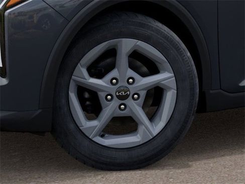 New 2025 Kia K4 LXS image 9