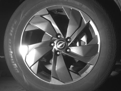 Used 2025 Nissan Rogue SV image 13