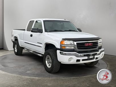 Used 2004 GMC Sierra 2500 SLE w/ Skid Plate Package