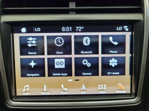 Used 2016 Lincoln MKX Reserve w/ Luxury Package AWD/4WD image 25