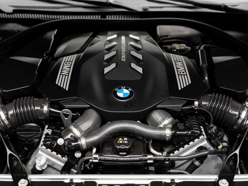 Used 2025 BMW M850i xDrive AWD/4WD image 77
