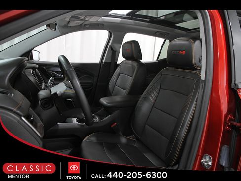 Used 2024 GMC Terrain AT4 AWD/4WD image 5