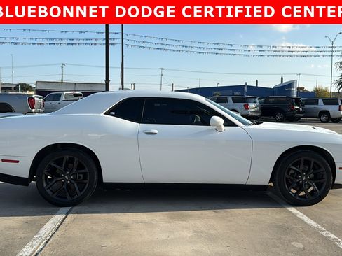 Used 2021 Dodge Challenger SXT w/ Blacktop Package image 4
