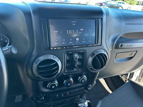 Used 2016 Jeep Wrangler Unlimited Sport w/ Quick Order Package 24S image 11