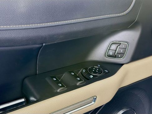 Used 2024 Ford Expedition Limited AWD/4WD image 22