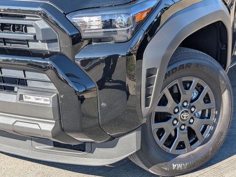 Used 2026 Toyota 4Runner SR5 AWD/4WD image 10