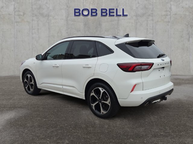 Certified 2023 Ford Escape ST-Line Select w/ Tech Pack #2 AWD/4WD image 3