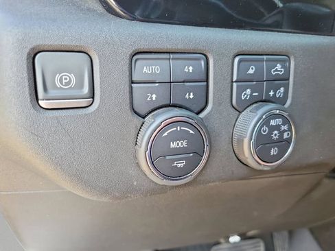 Used 2023 Chevrolet Silverado 1500 LTZ AWD/4WD image 33