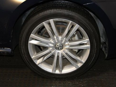 Used 2016 Volkswagen Golf SE FWD image 35