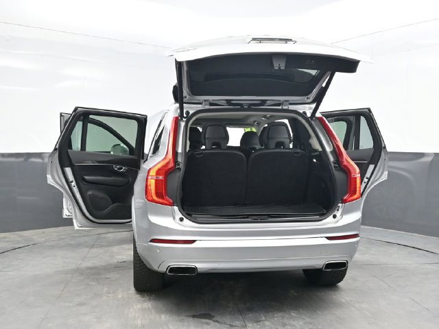 Used 2018 Volvo XC90 T6 Momentum w/ Convenience Package AWD/4WD image 55
