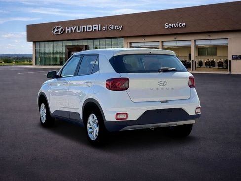 New 2026 Hyundai Venue SE FWD image 5