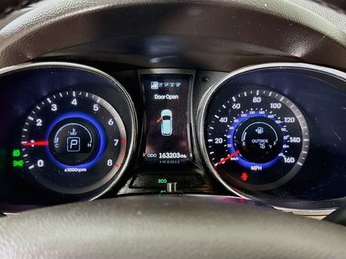 Used 2014 Hyundai Santa Fe Sport w/ Premium Equipment Package 03 FWD image 12