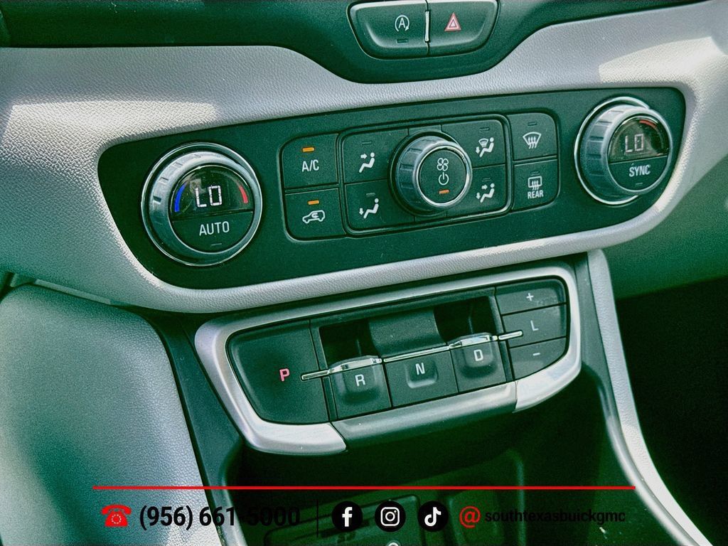 Used 2023 GMC Terrain SLT w/ Infotainment Package II FWD image 18