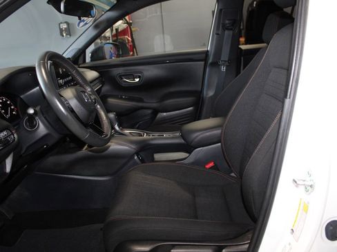 Used 2024 Honda HR-V Sport image 12