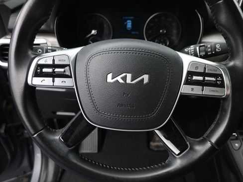 Used 2022 Kia Telluride EX w/ Towing Package FWD image 16