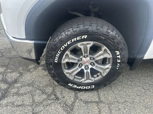 Certified 2019 GMC Sierra 1500 SLE w/ SLE Value Package AWD/4WD image 8