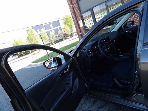 Used 2014 MAZDA MAZDA3 i Sport image 10