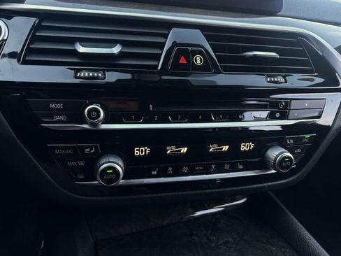 Used 2019 BMW 540i w/ Convenience Package image 26