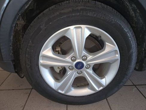 Used 2016 Ford Escape SE image 10