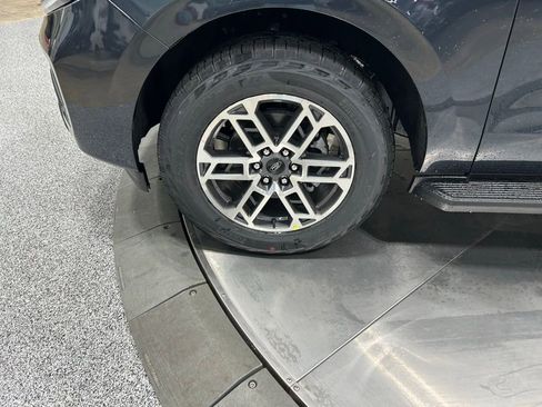 New 2025 Ford Expedition Max Active image 40