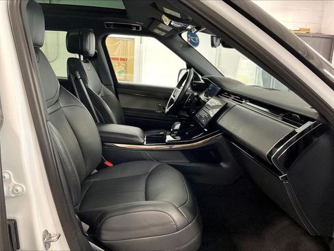 Used 2025 Land Rover Range Rover Sport SE AWD/4WD image 11