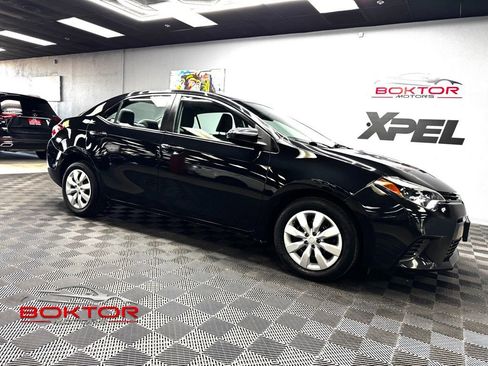 Used 2016 Toyota Corolla LE FWD image 1