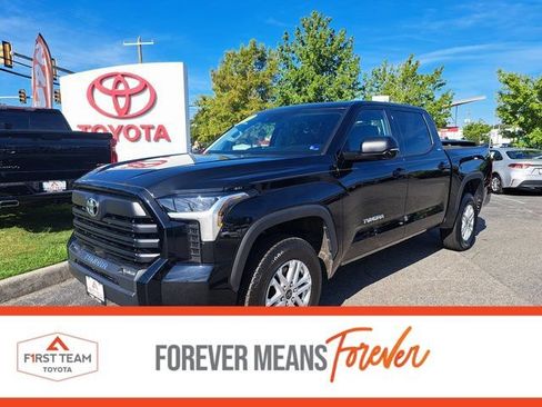 Used 2023 Toyota Tundra SR5 w/ SR5 Premium Package AWD/4WD image 1