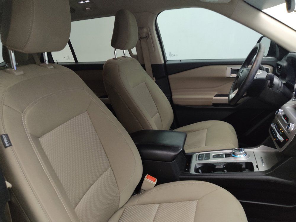 Used 2023 Ford Explorer XLT RWD image 21